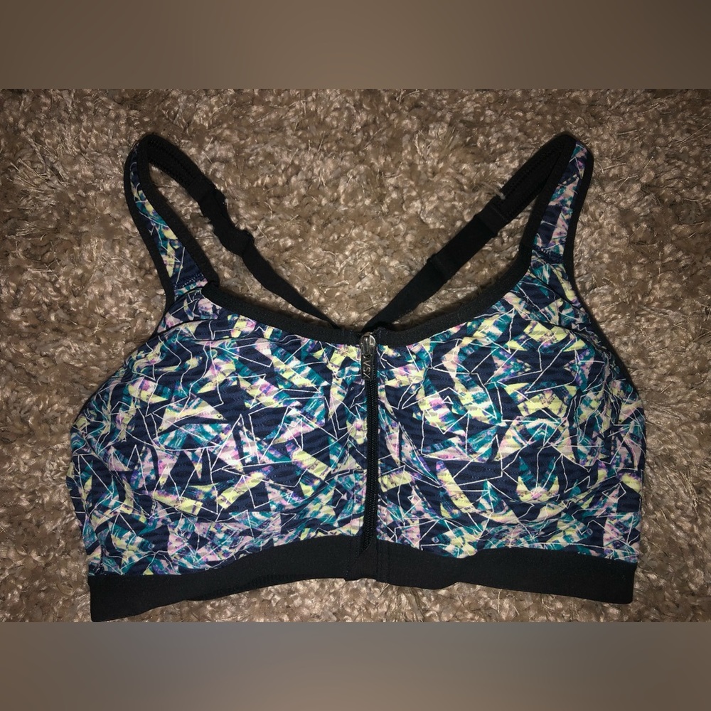 Victoria Secret Sport VSX Abstract Bra Size 36C Zipper closure Like New